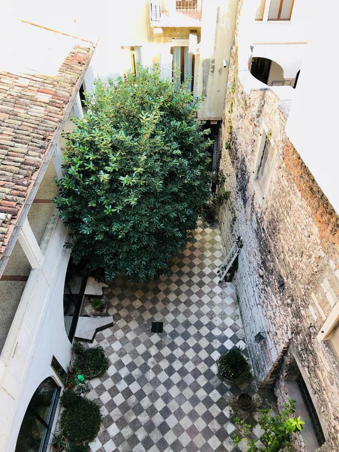 Al Belenzani Appartamento トレント エクステリア 写真